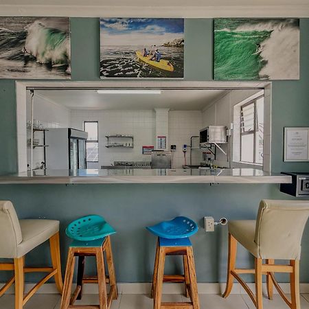 Zzzone Boutique Hostel ヘルマナス エクステリア 写真