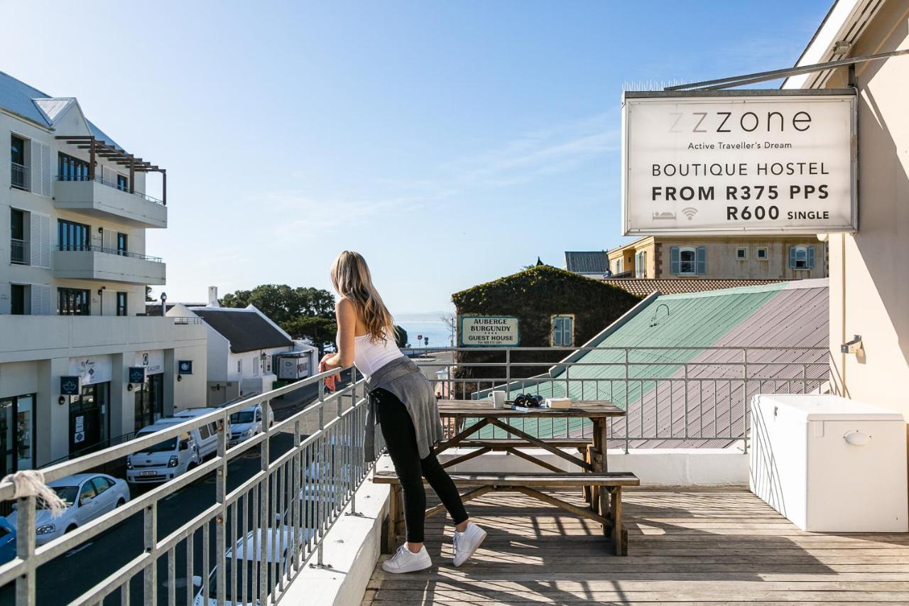 Zzzone Boutique Hostel ヘルマナス エクステリア 写真
