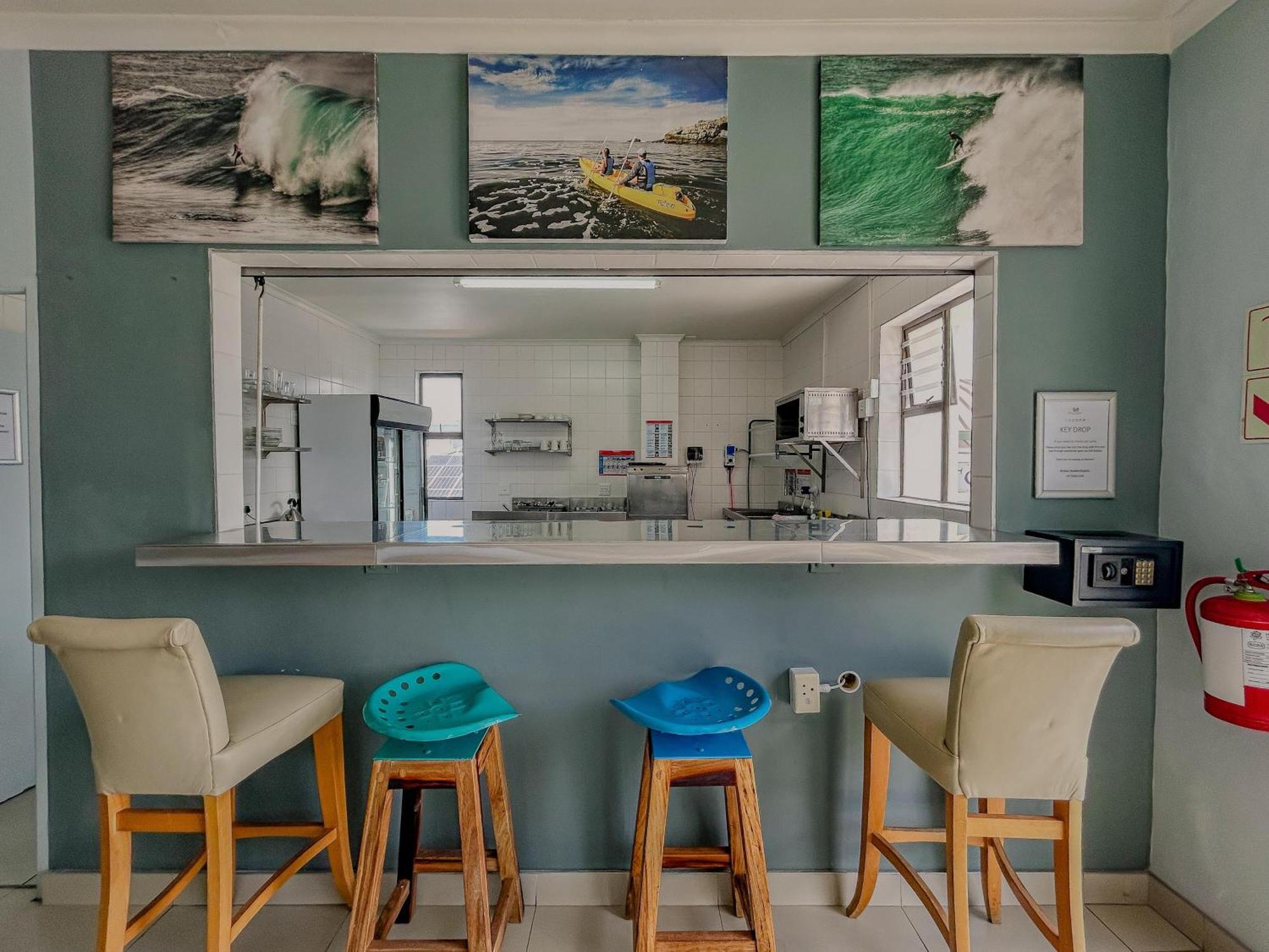 Zzzone Boutique Hostel ヘルマナス エクステリア 写真
