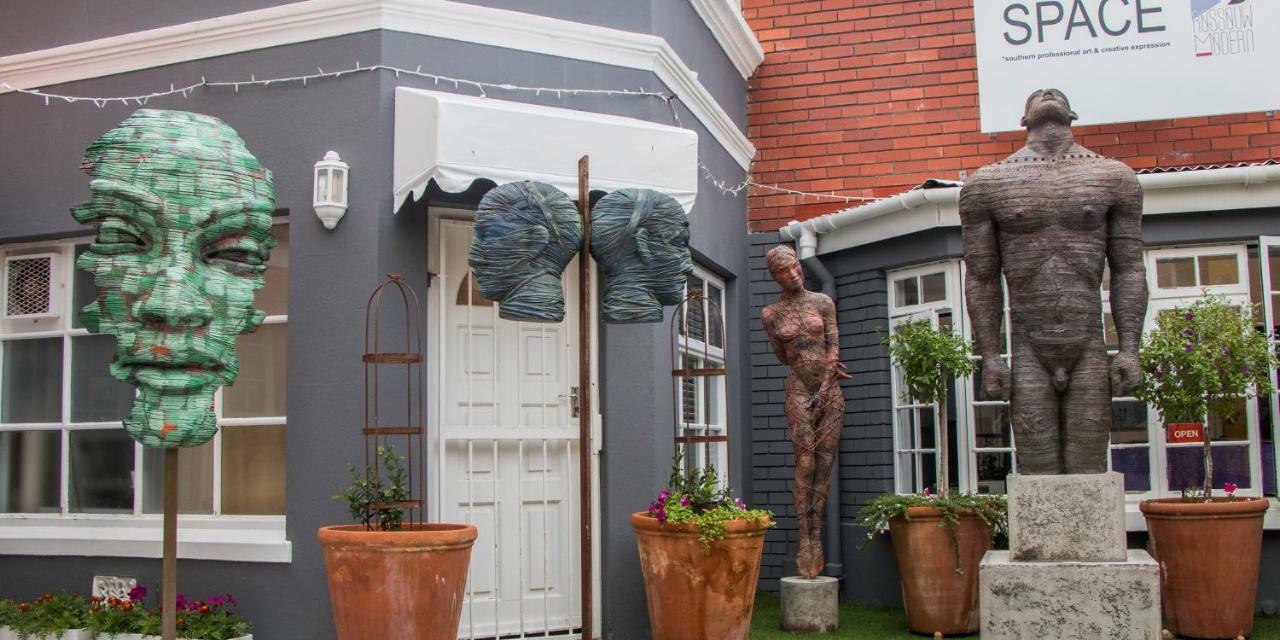 Zzzone Boutique Hostel ヘルマナス エクステリア 写真
